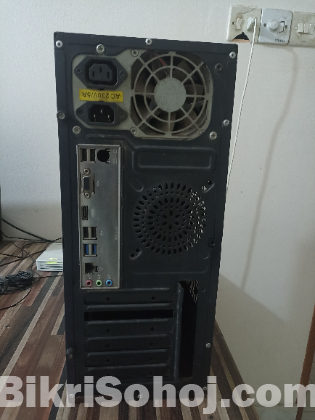 Desktop Computer: Intel i3-3220